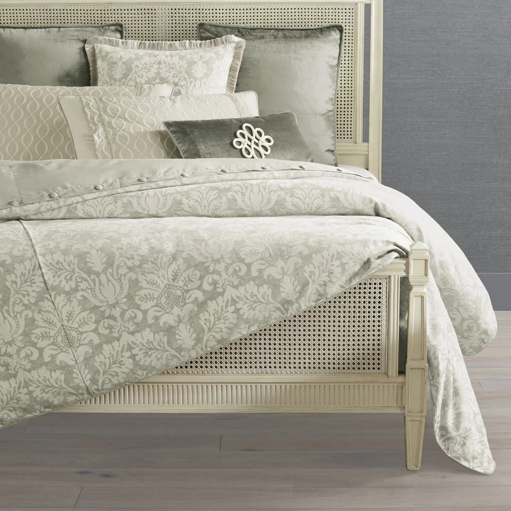 Lourde Bedding Collection