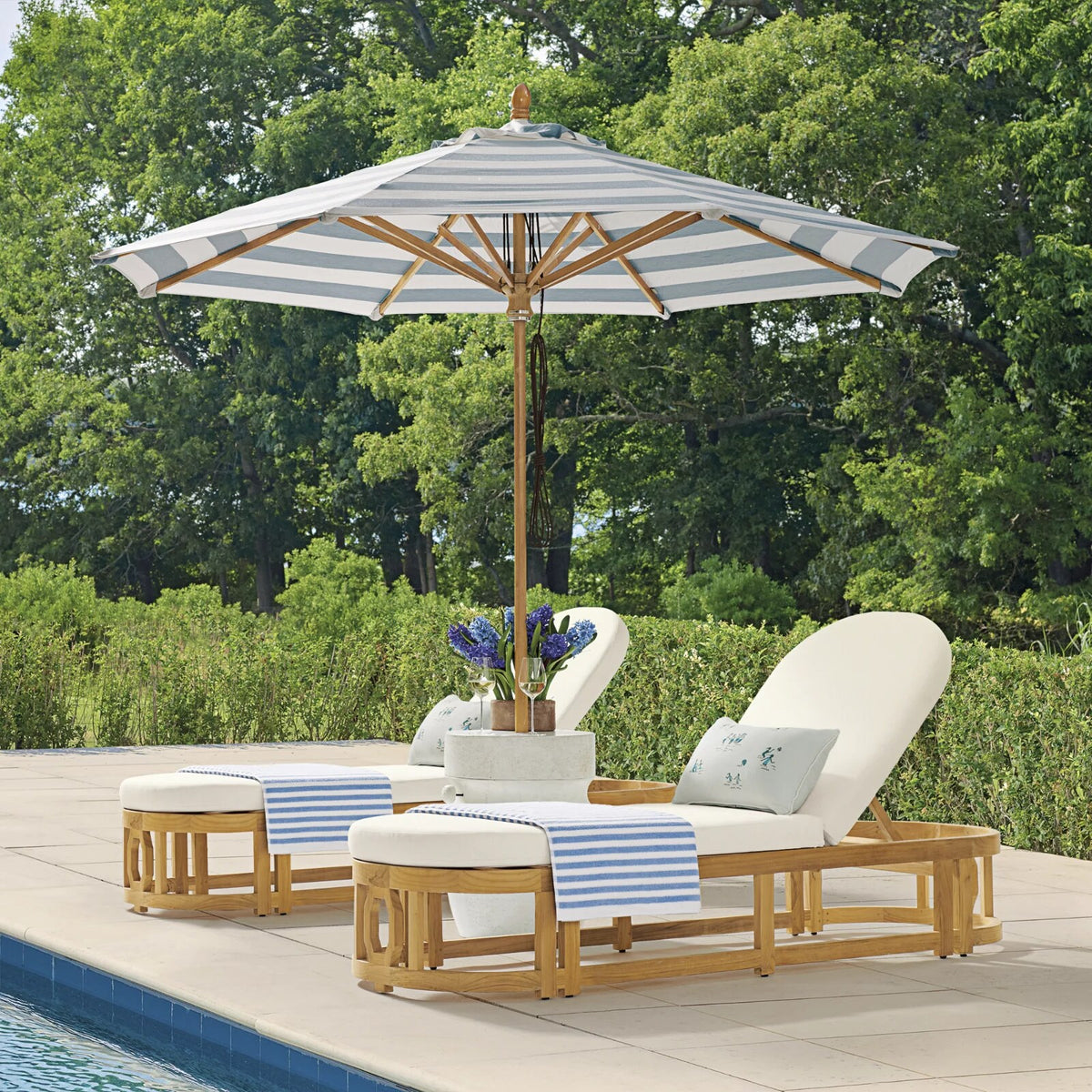 Porticello Chaise Lounge with Cushions in Natural Teak